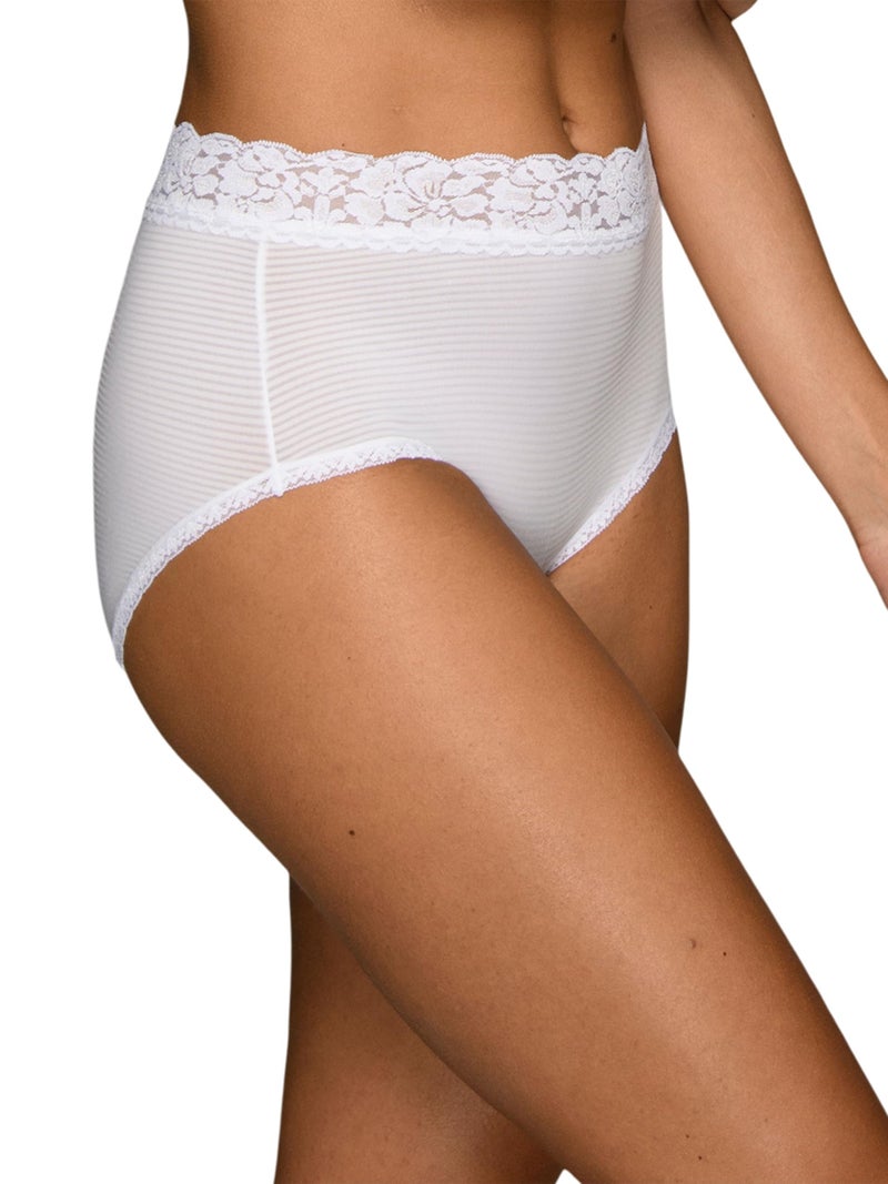 سراويل داخلية نسائية من الدانتيل من Vanity Fair: خفيفة الوزن وحريرية مع ملابس داخلية قابلة للتمدد للغاية، 3 قطع - أبيض، 6 أمريكي - Image 2